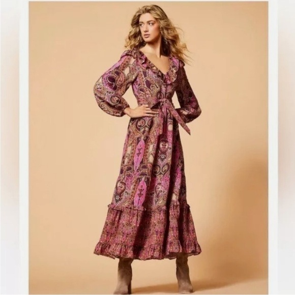 Elegant Pink Paisley Maxi Dress
